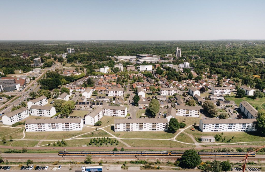 De Antaresstraat in Enschede van bovenaf!